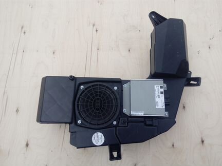 Штатный саббуфер и усилитель Audi a4 8e b7 Avant