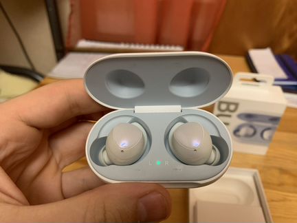 Samsung Galaxy Buds