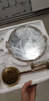 Золотое косметическое увеличительное зеркало