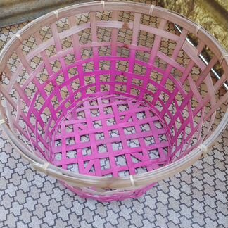 Корзина с тремя вазами