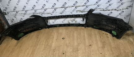 Бампер передний черный VW Touareg 07-10 г.в