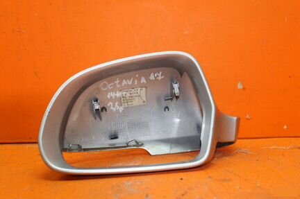 Крышка зеркала левая Skoda Octavia A7 2013-2017