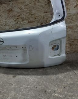 Крышка багажника Nissan Patrol Y62