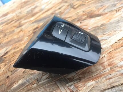 Кнопки в руль правые Opel Corsa D