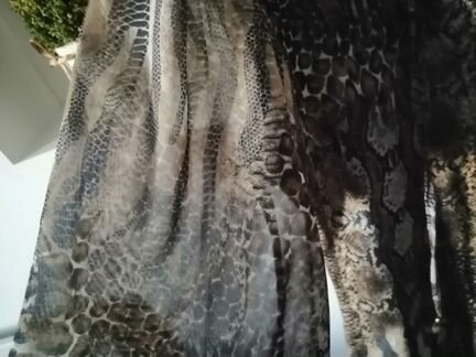 Платье с анималистичным принтом