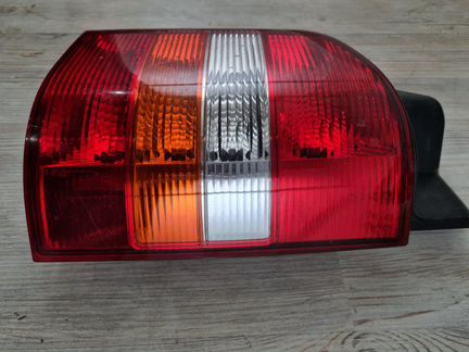 Фонарь задний правый Vw Transporter T5+ Gp 7E 2.0