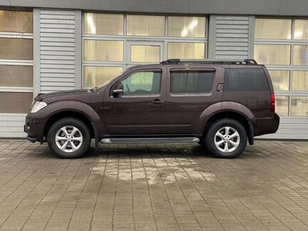 Nissan Pathfinder 2.5 AT, 2011, 232 210 км