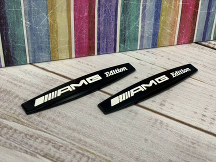 Эмблема AMG edition на крыло black edition тюнинг