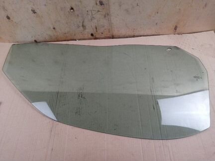 Стекло двери переднее правое Mercedes-Benz Slk