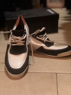 Кроссовки кеды