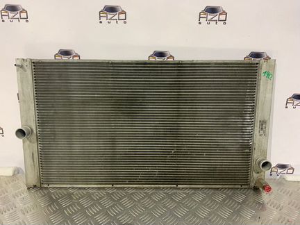 Радиатор охлаждения двигателя Volvo C30 1 2.4 2008