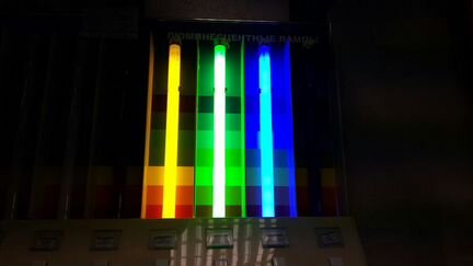 Лампы люминесцентные цветные. Электронные дроссели