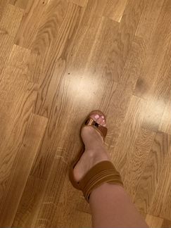 Коричневые кожаные босоножки Uterque