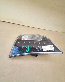 Outlander xl фонарь задний правый 8331A064