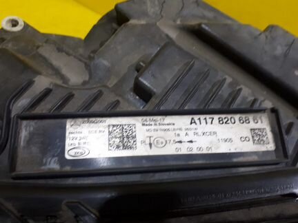 Фара правая Mercedes-Benz CLA W117 C117 LED 2016-н