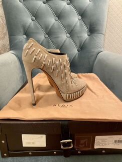 Ботильоны Alaia и Saint Laurent оригинал
