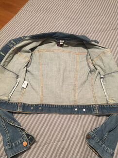 Джинсовая куртка levis
