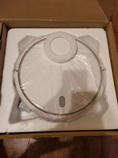 Робот пылесос xiaomi новый