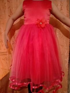 Продаю нарядное новое платье к Новому Году