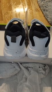 Кроссовки детские