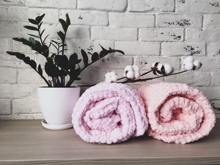 Вязаные плюшевые детские пледы