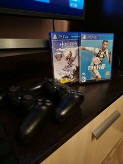 PlayStatiin 4 Pro PS4pro 1TB