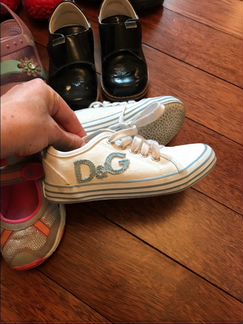 Много новой брендовой обуви 27 размер