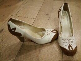 Туфли белые, светло-коричневые