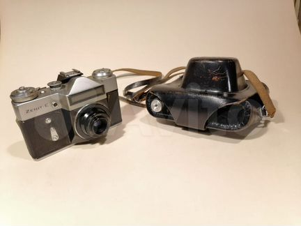 Фотоаппарат Зенит Е и сопутствующие приспособления