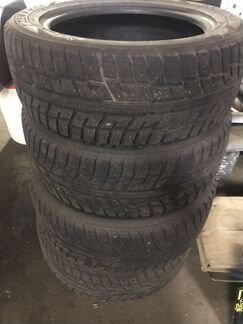 Комплект зима kumho izen KIV 22 225/55 R17