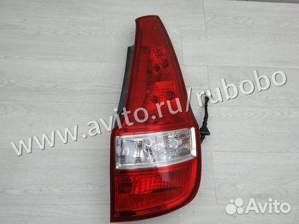 Фонарь правый 924022R100 Hyundai I30 FD