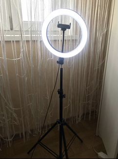 Кольцевая лампа