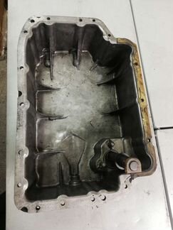 Поддон OM651 Mercedes Benz
