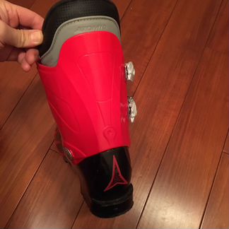 Горнолыжные ботинки