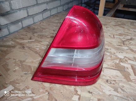 Фонарь Мерседес W202 1993-2000