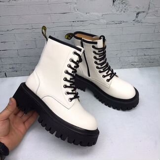 Dr. Martens (ботинки доктор Мартинсы)