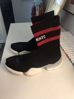 Кроссовки Vetements