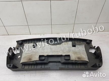 Обшивка крышки багажника Audi A3 8P BSE 2009