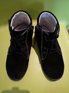 Демисезонные ботиночки натуральная замша/кожа р.27