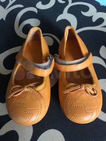 crocs gucci