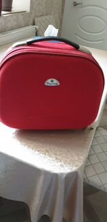 Дорожный чемодан