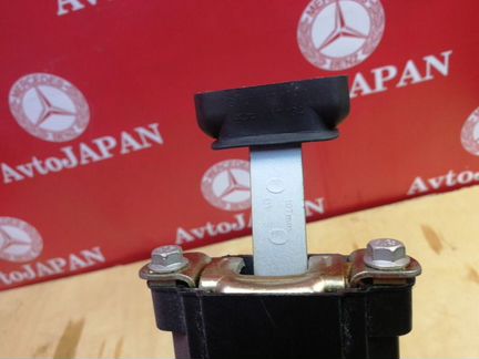 Ограничитель двери задний левый Mercedes W140 S140