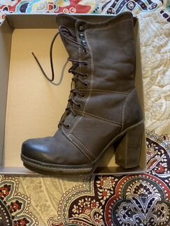 Ботинки зимние женские