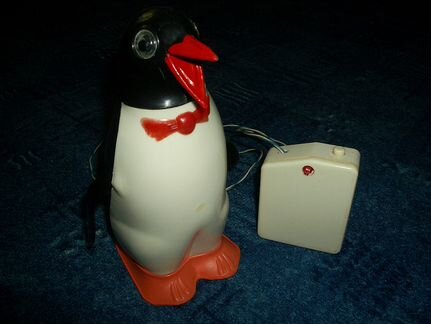 Игрушка Пингвин с микроэлектродвигателем СССР